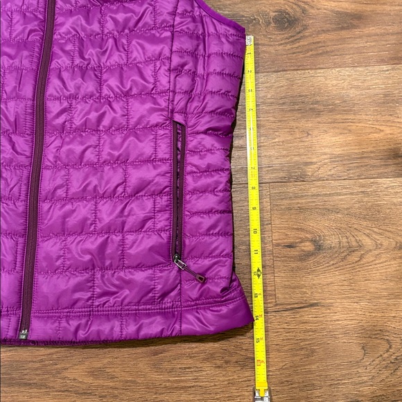 Women’s Patagonia Nano Puff Vest - Picture 7 of 7